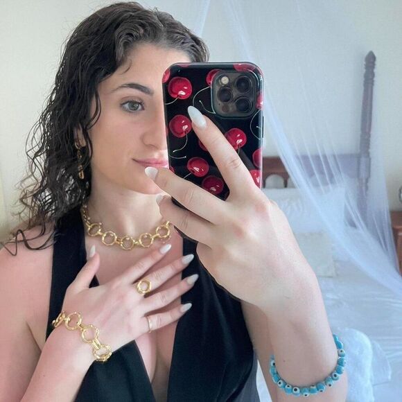 New! “Francesca” Gold Statement Circle Necklace - Picture 4 of 4